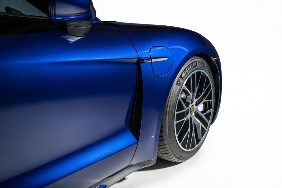 Детали экстерьера Porsche Taycan Turbo 2019 года  (WW) (фото 27 из 43)